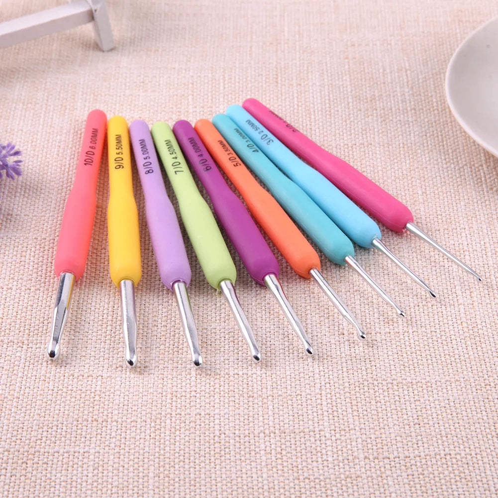 JOCESTYLE Colorful Crochet Hook Kits with Silicone Grips