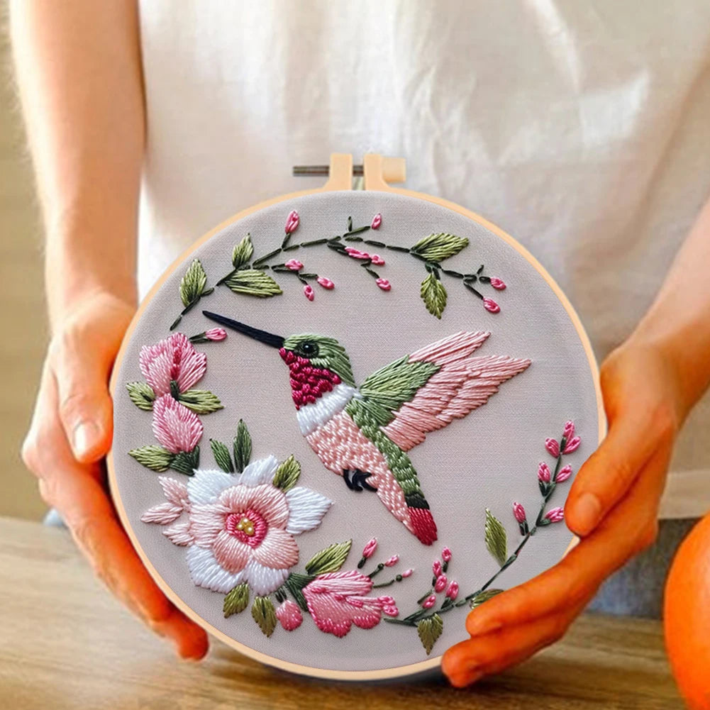 Alloet Embroidery Kit Cute Animal Pattern Cotton Threads
