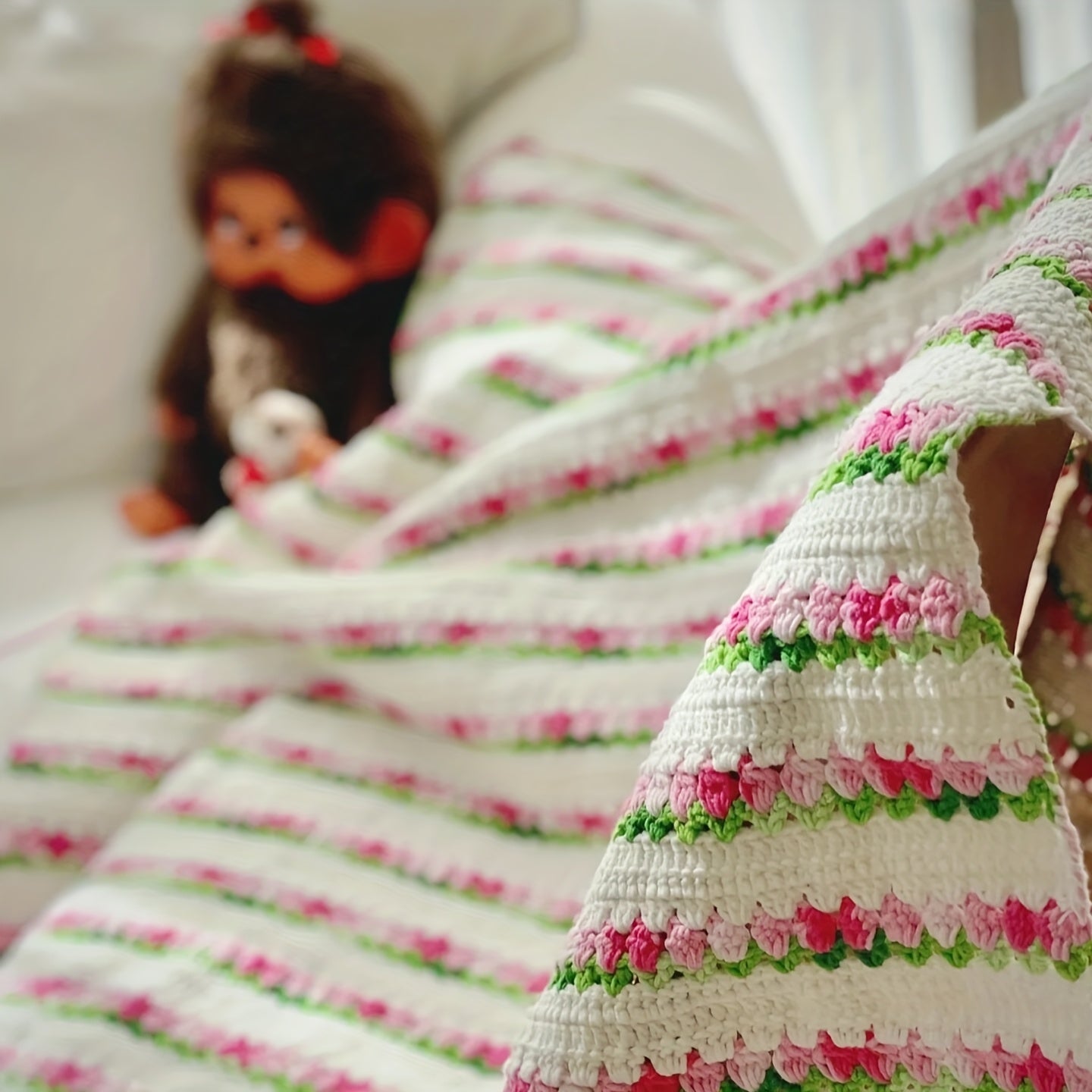 Tulip Blossom Crochet Blanket Kit | Gradient Acrylic Yarn, Double-Sided Use, Ideal for All Seasons, Includes All Materials & Video Guide, Perfect Cozy Winter Companion